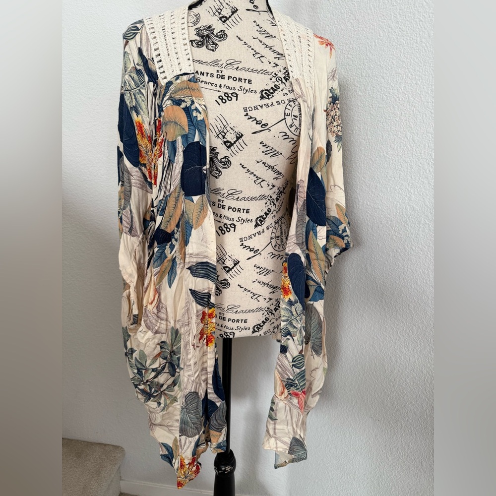 Floral Print Women's Cover Up/Shaw